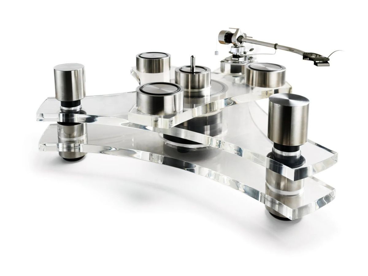 Three-quarter angled view of the GT2101 turntable