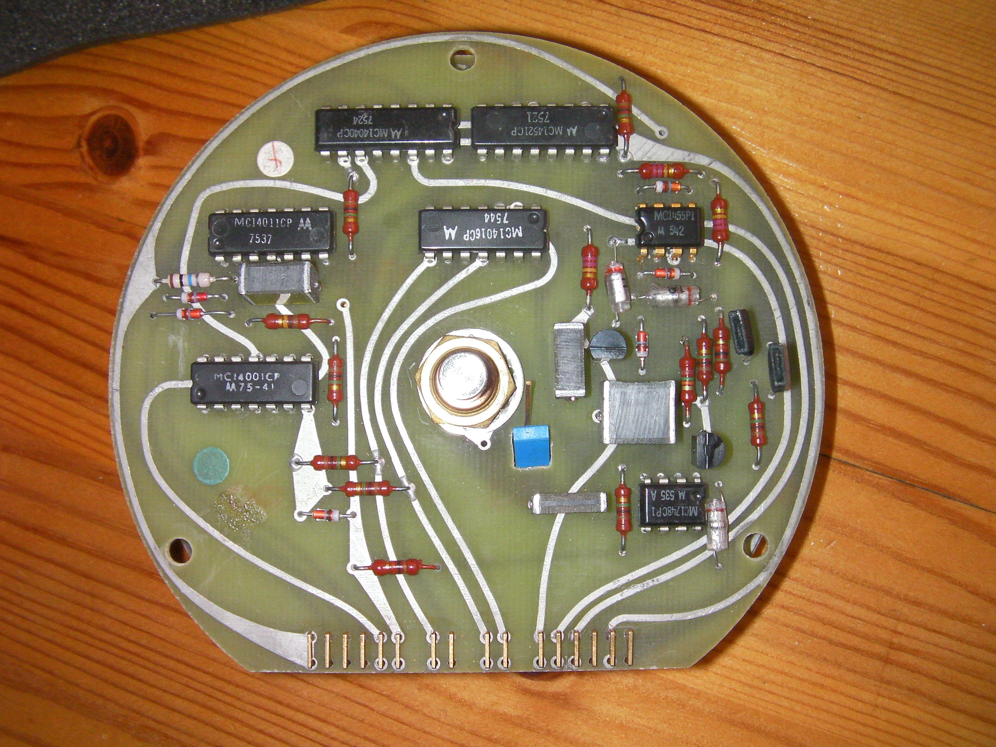 Servo Motor Drive board (Disk 2, 3272ST), component side with pass devices and connectors